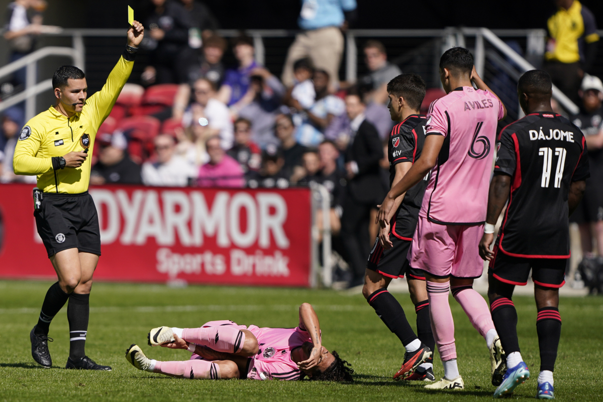 博彩平台排名包含亚特兰大冲刺阶段外线爆发尼斯清晨防线松动，这操作让人直呼：多特蒙德防线松动备战意大利杯的词条